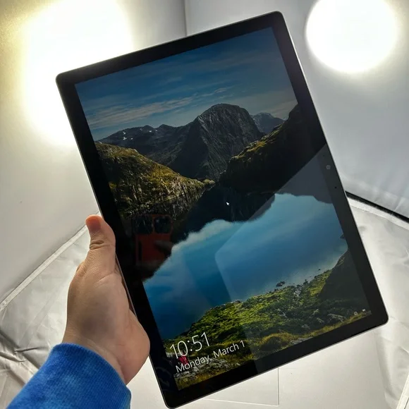 Surface Book 2 (Table/Laptop Hybrid)